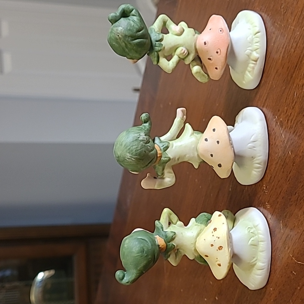 Set of 3 Pixie Elfs Ceramic Shelf Sitters Collectible Vintage - Picture 3 of 4